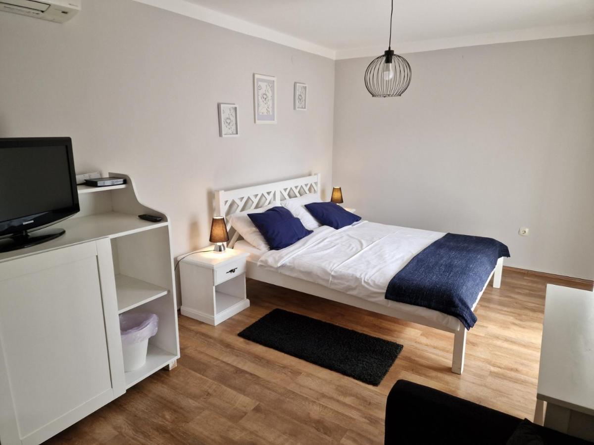 Guesthouse Barica Crikvenica Ruang foto